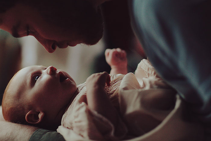 fathers-day-baby-photography-46-5763b320d66d7__700