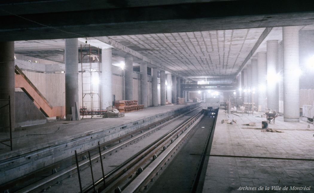 Metro-Montreal-Quebec-32