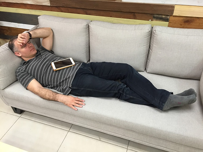 sleeping-ceo-photoshop-battle-meme-funny-zeev-farbman-1