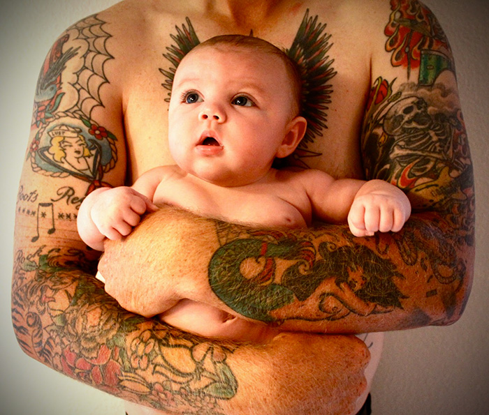 fathers-day-baby-photography-1-5763a2e99994f__700