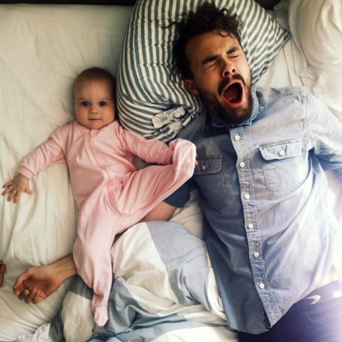 fathers-day-baby-photography-31-5763bc619c9de__700