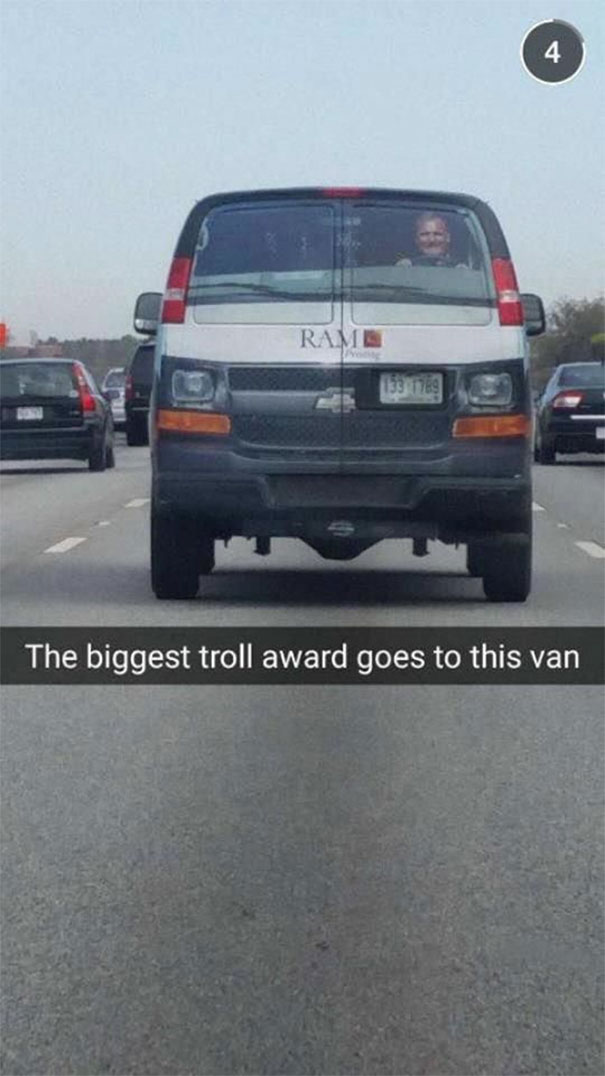funny-snapchats-67-577268b7343e6__605