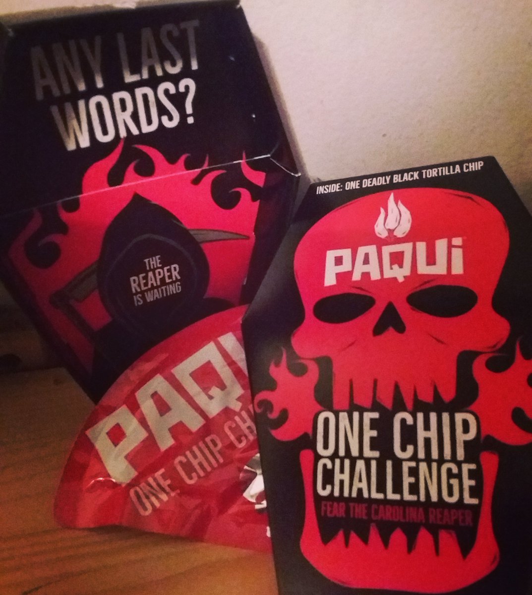 Chips Les Plus Piquante Au Monde Un magasin offre 20% de rabais sur tes achats si tu manges une chip  extrêmement brûlante - Petit Petit Gamin